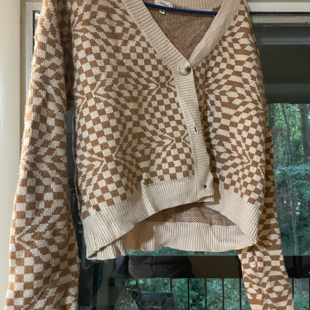 Elegant Checkered Cardigan in Tan and Cream